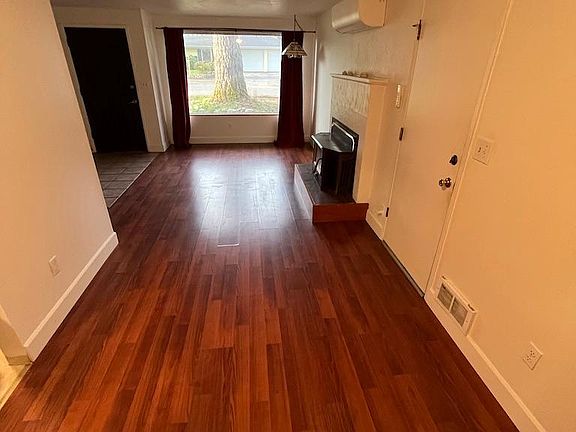 4th image of 1823 Union Ave SE