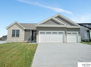 3208 Greta Dr, Roca, NE 68430