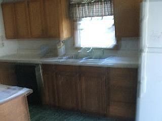 2nd image of 337 E Mason St