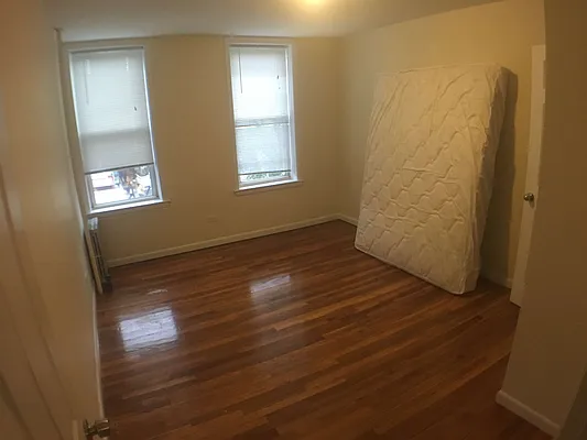 Rented by Sterling Realty Solution Inc | media 10