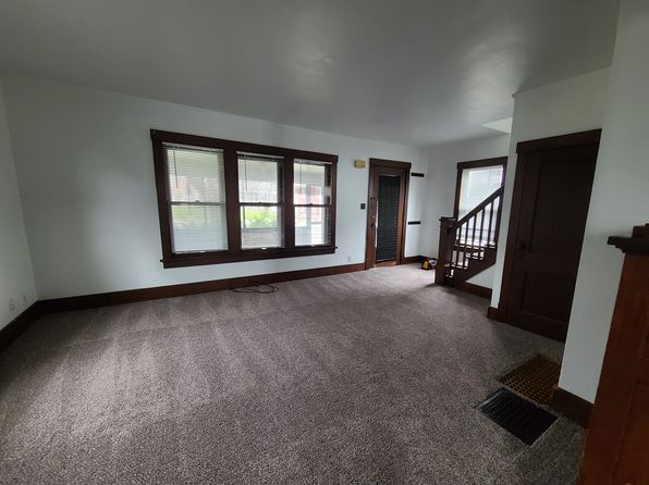 342 W Everett St