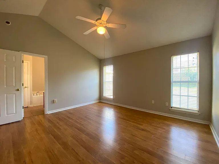 749 Lakemont Dr — Photo 10