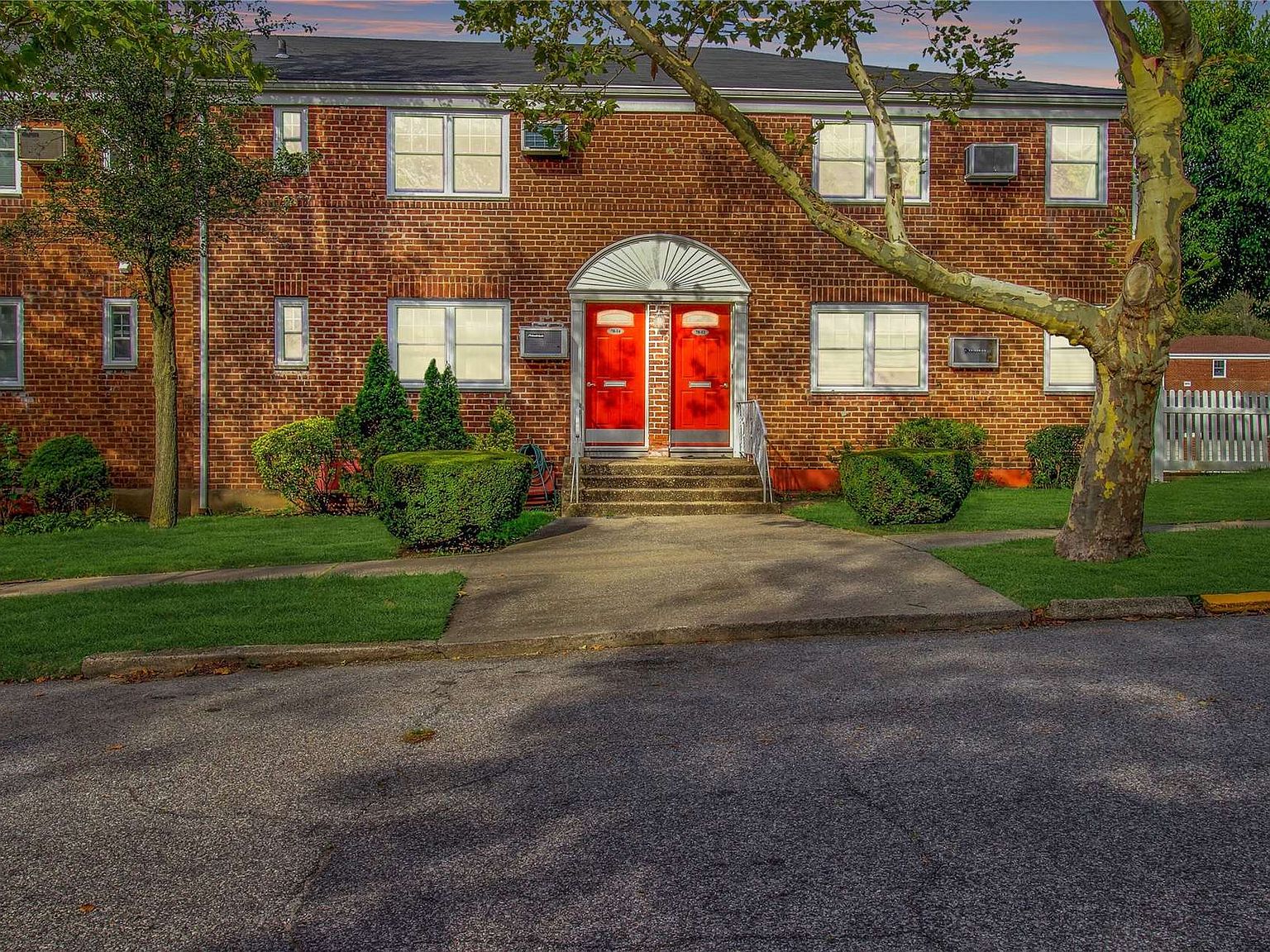 7814 Cloverdale Boulevard UNIT B, Oakland Gardens, NY 11364 Zillow