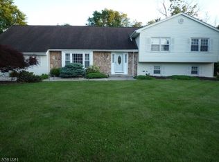 107 Monroe Ave, Belle Mead, NJ 08502
