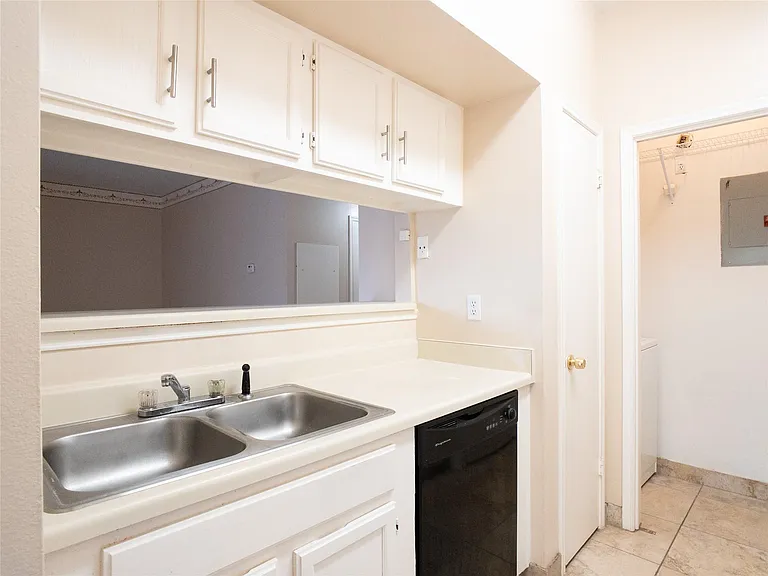 6500 Harbor Town Dr #3402 — Photo 10