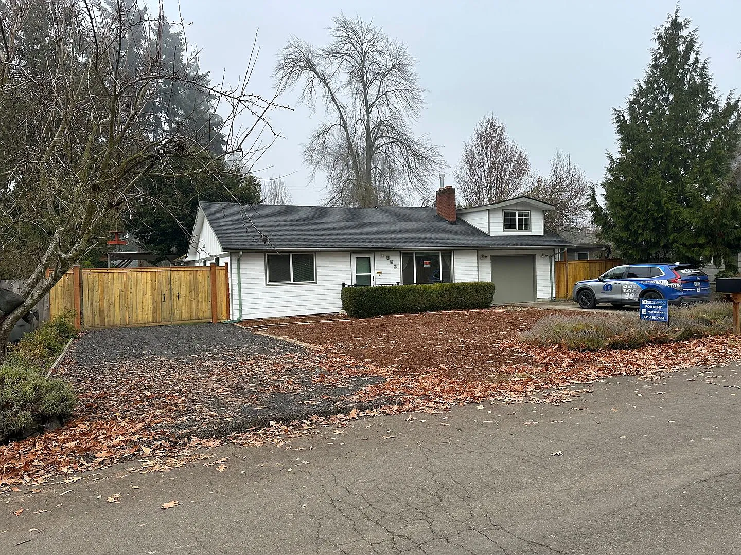 4 bedroom 2 bathroom home in a great neighborhood! — Photo 1
