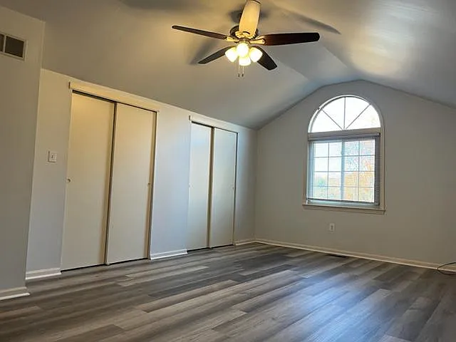 369 Green Meadow Ln — Photo 11