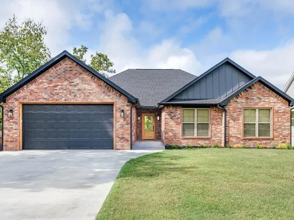 34 S Cheshnut Dr, Bella Vista, AR 72714