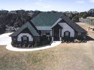 341 Kenyon Ct, Granbury, TX 76049