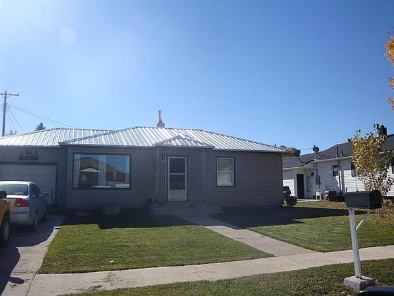2nd image of 221 Gagon Dr