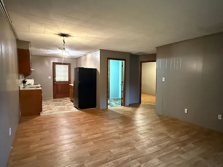 2506 Elizabethton Hwy — Photo 7