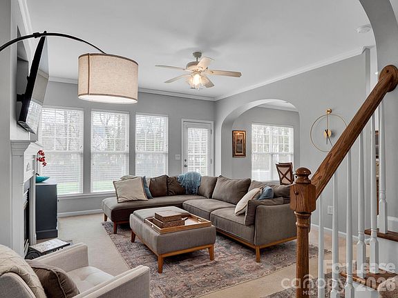 5th image of 1401 Hammond Dr