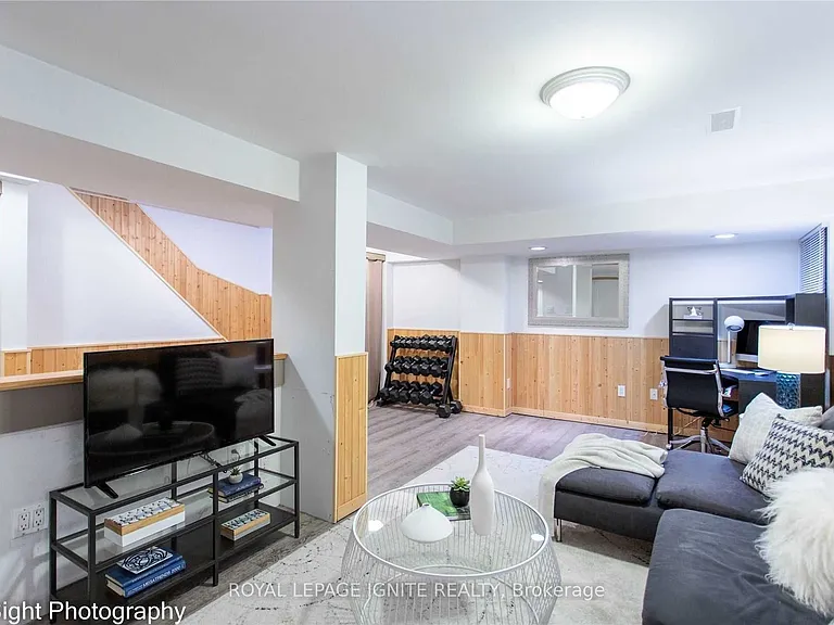 10 Bonnycastle Dr — Photo 13