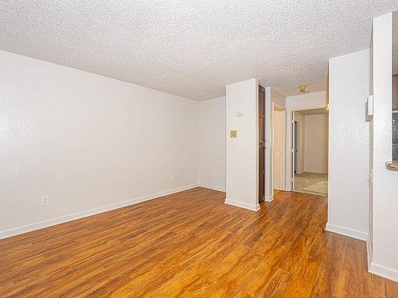 5th image of 1218 Robinson Ave #211