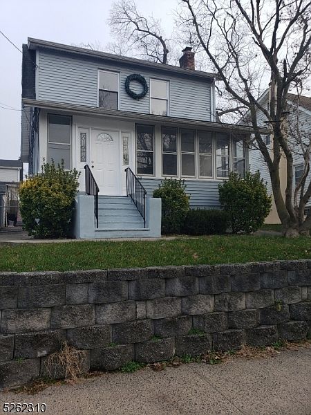 1st image of 160 Oakland Ter