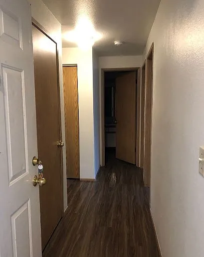 Cambridge Apartments — Photo 4