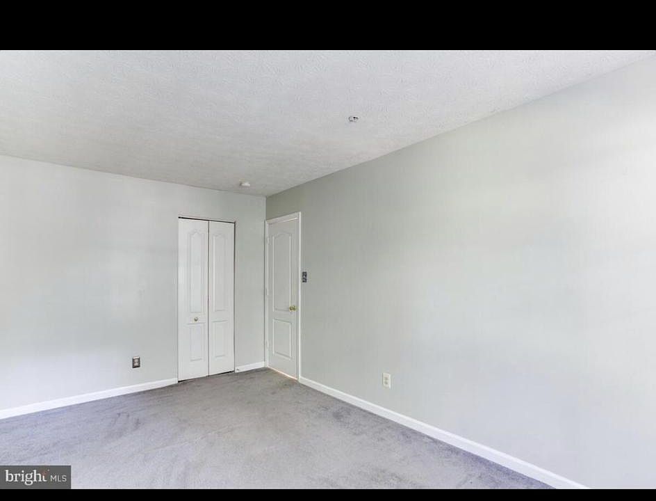 1st image of 2469 Gerard Ct
