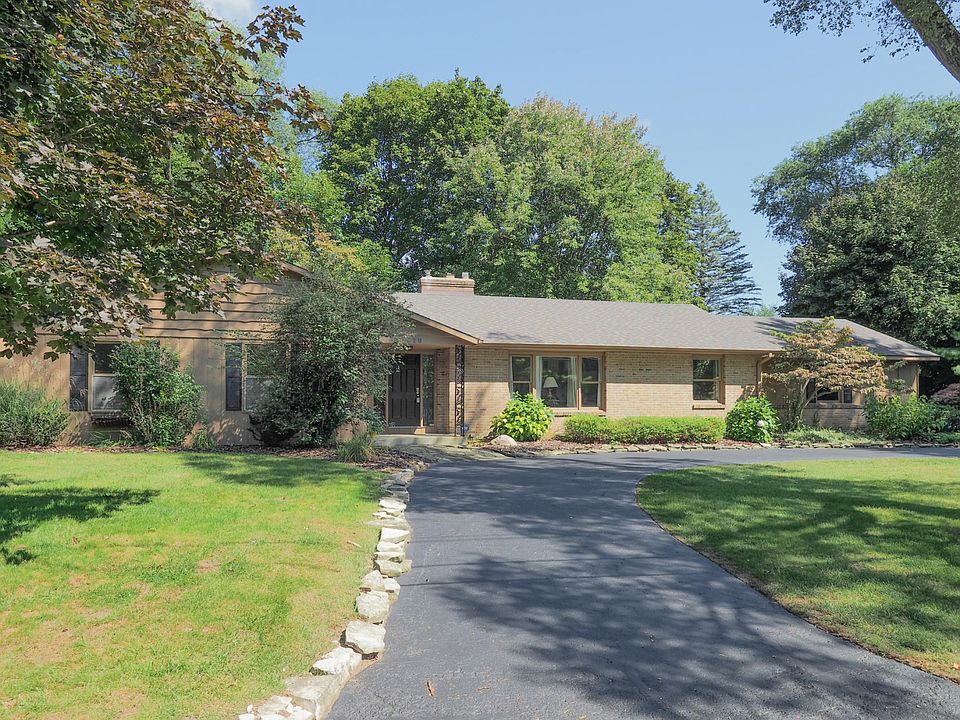 910 Edgemoor Ave-301