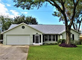 2716 Bayview Dr, Eustis, FL 32726