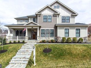 604 Ware St SW, Vienna, VA 22180