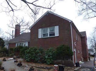 104 Lessing Rd, West Orange, NJ 07052