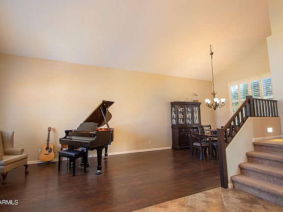 5th image of 873 W ASTER Drive