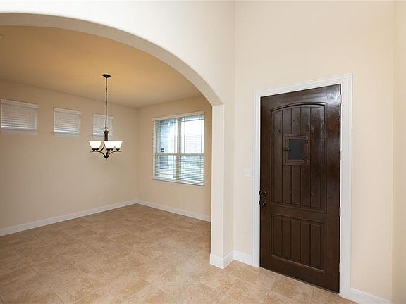 2nd image of 426 Vista Gardens Dr