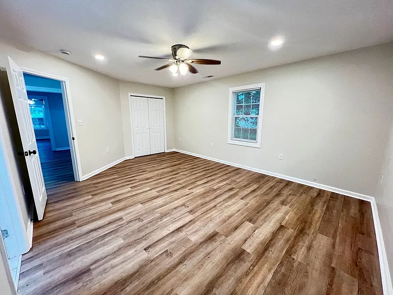 308 N Washington St — Photo 11