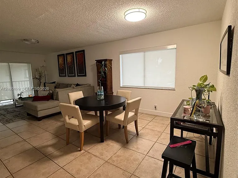 16184 Laurel Dr #204 — Photo 20
