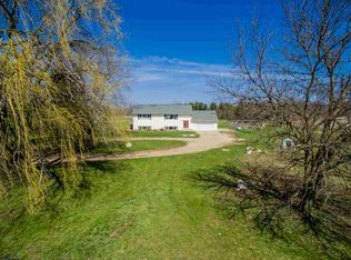 2893 Muma Rd, Parma, MI 49269