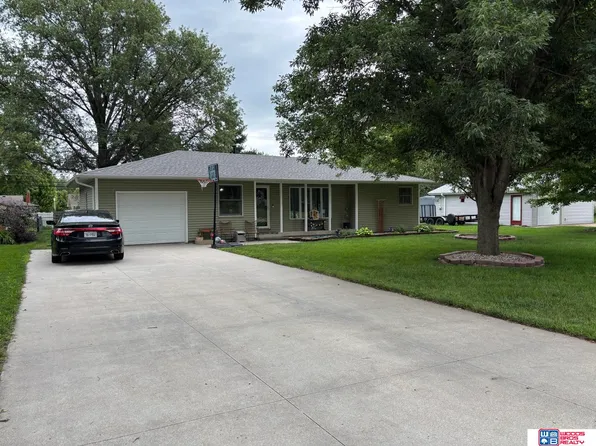 1502 N Columbia Ave, Seward, NE 68434