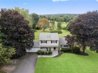 418 Clark Ln, Orange, CT 06477