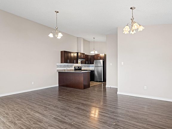 3rd image of 10634 155th St NW