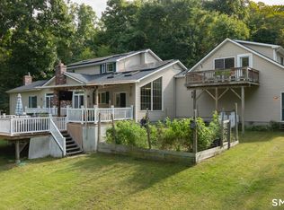 41 Wilson Drive, Oxford, CT 06478