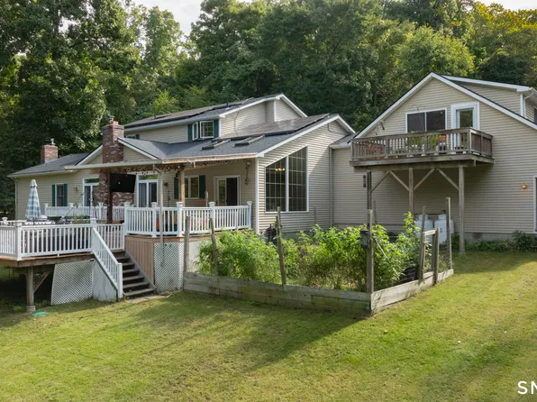 41 Wilson Drive, Oxford, CT 06478