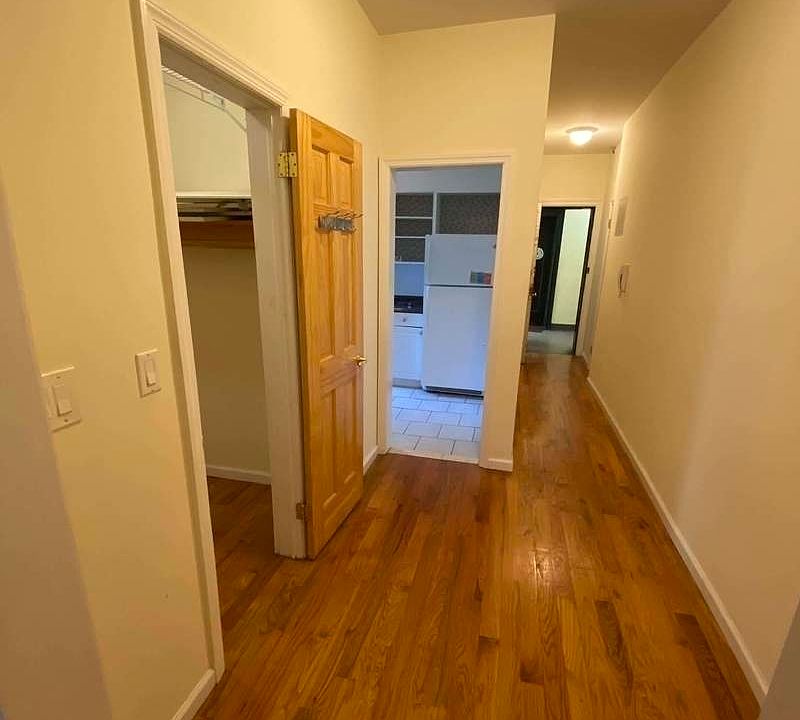 1st image of 35 Orange St #2EA