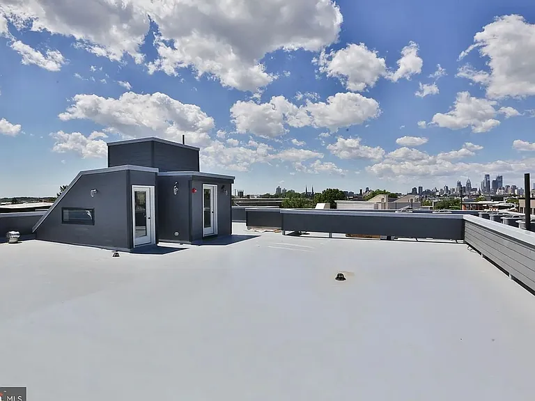 Newly Constructed Apartments in Fishtown — Photo 19