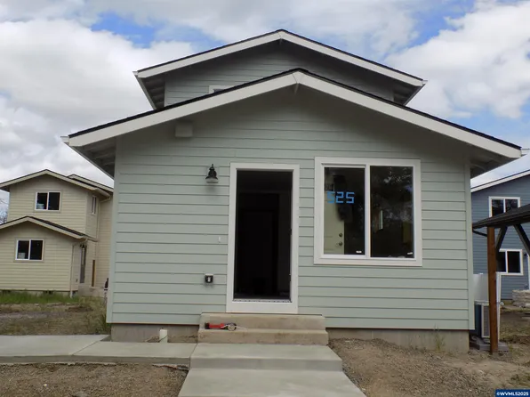 525 SE Firefly Ave, Corvallis, OR 97333