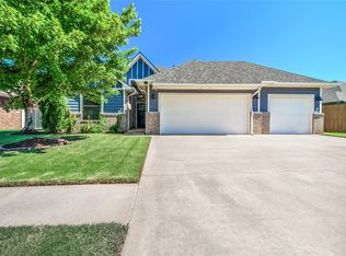 925 NW 191st St, Edmond, OK 73012