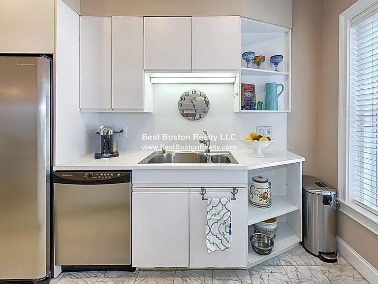 33 Longwood Ave #3 — Photo 15