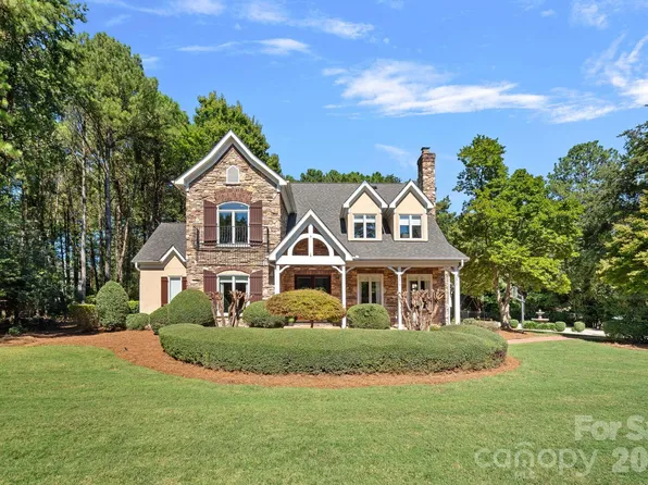 176 Vineyard Dr, Mooresville, NC 28117