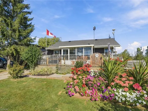 2579 Lakeshore Rd, Haldimand County, ON N1A 2W8