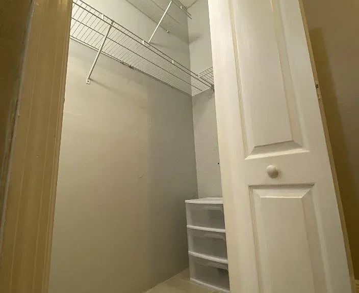 SW 124th Pl — Photo 7