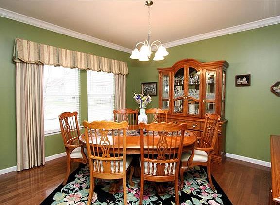 5th image of 2580 Viola Gill Ln