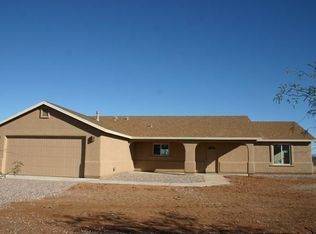 2550 Euphoria Ln, Huachuca City, AZ 85616