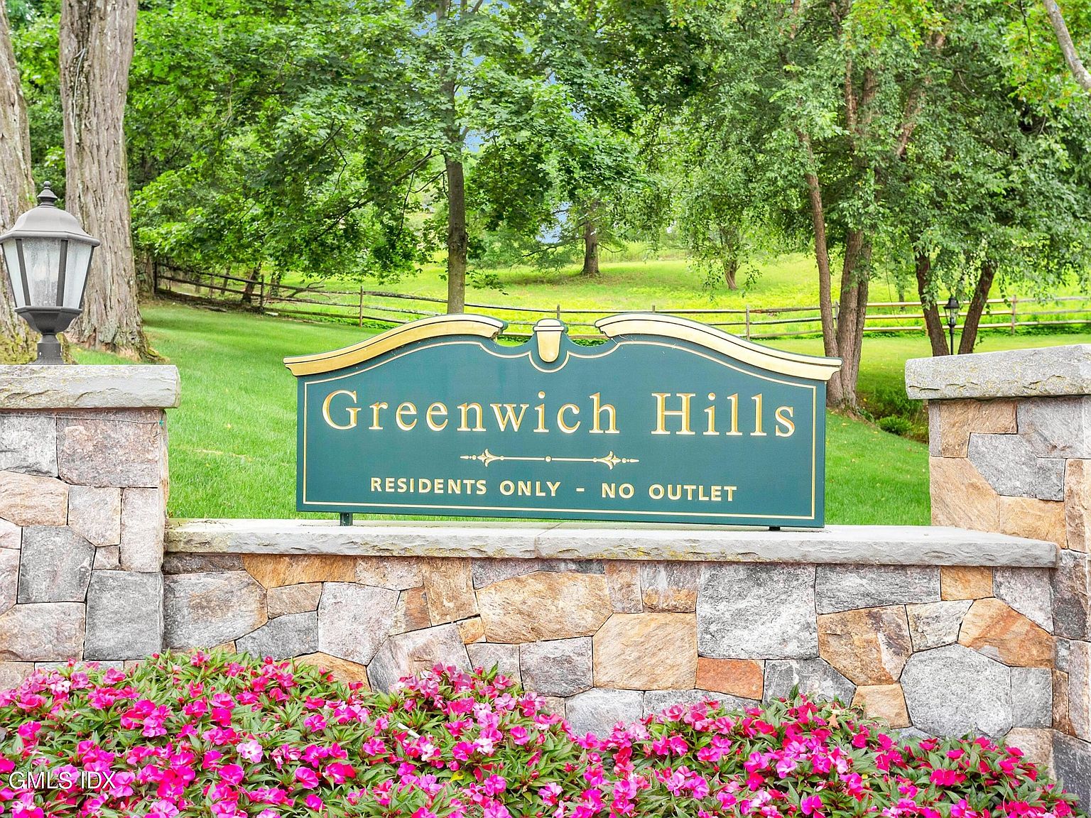 35 Greenwich Hills Dr #35, Greenwich, CT 06831 | Zillow