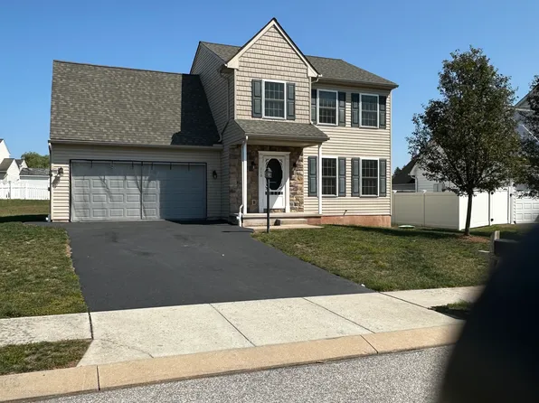 110 Nolan Dr, York, PA 17404