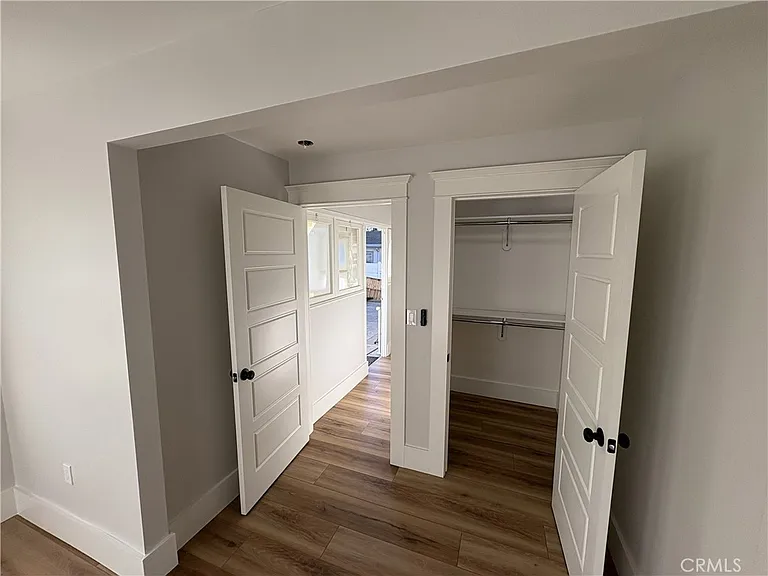 275 N Orange St — Photo 8