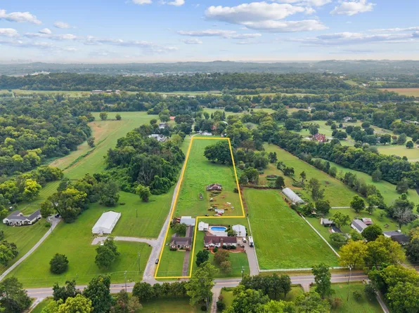 1620 Neelys Bend Rd, Madison, TN 37115