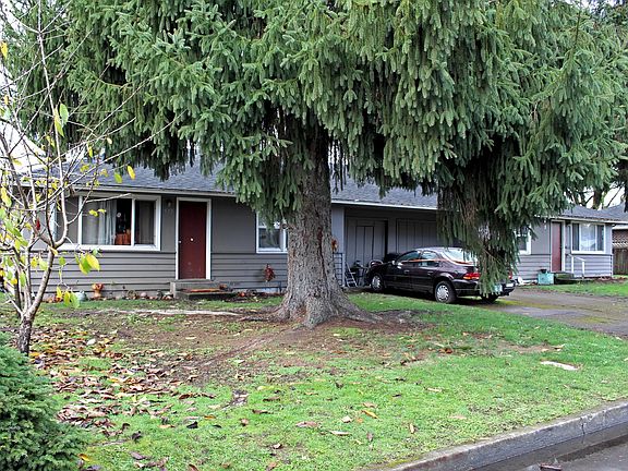 2nd image of 565 SE 11th Ave